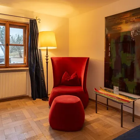 Hinterwies – Ski In / Lodge / Dine-3