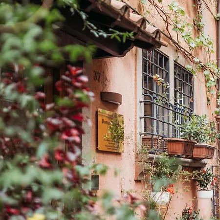 Hotel Domus Tiberina-3