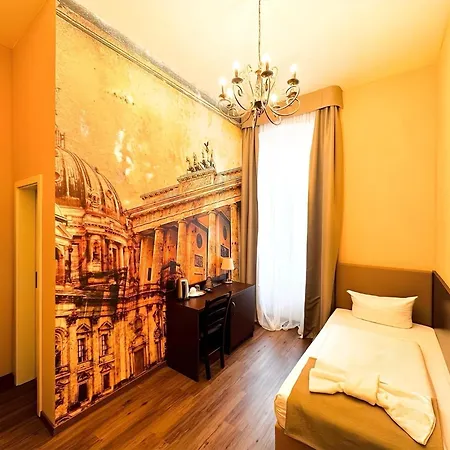 Upper Room Hotel Kurfürstendamm-2