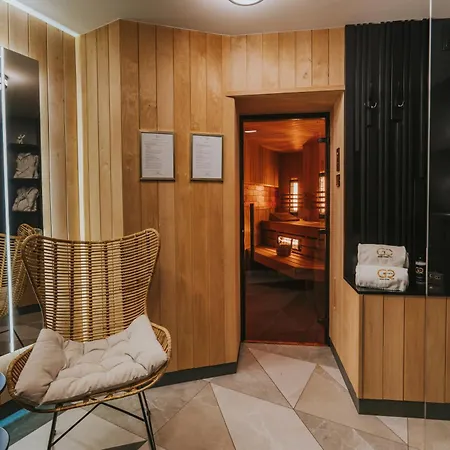Hotel Golden Queen-2