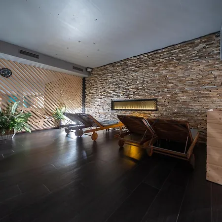 Wellness Rooms Central-2