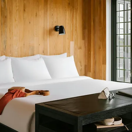 The Industrialist Hotel Brooklyn-3