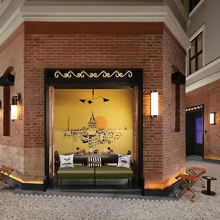 Moxy Istanbul Taksim-2