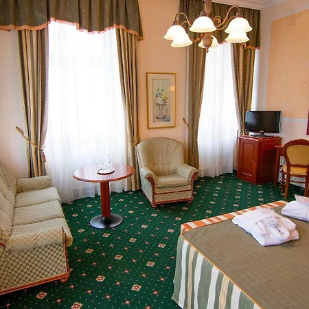 Humboldt Park Hotel & Spa-2
