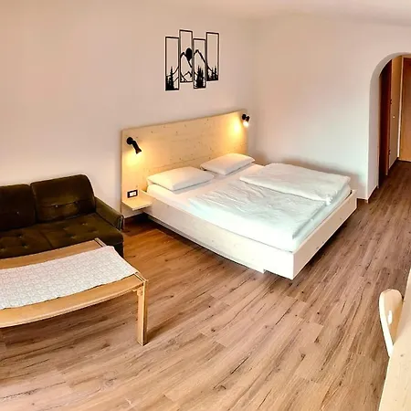 Alpin Hotel & Restaurant Frara-3
