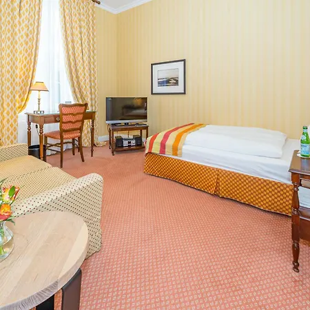 Hotel Stadt Hamburg-3