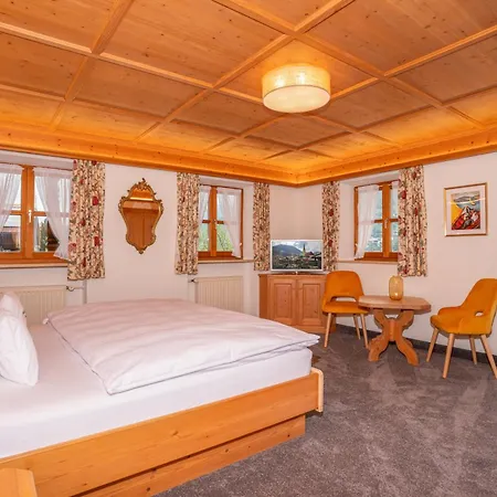 Hotel garni Fischerweber am See-3
