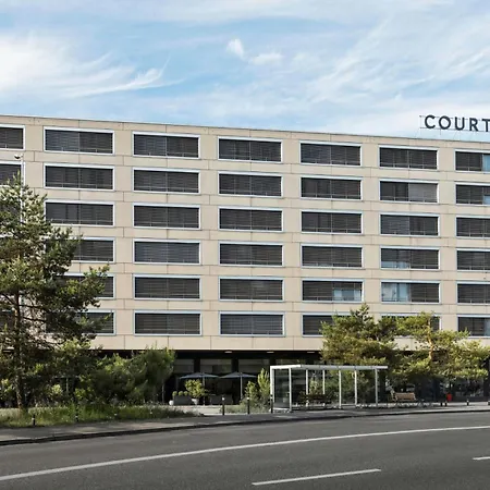 Courtyard By Marriott Zurich North-2