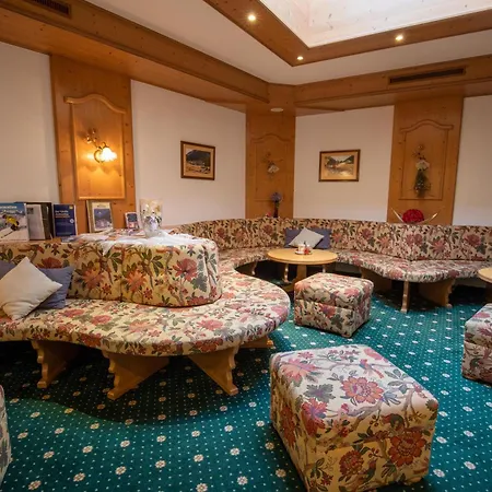 Hotel Persura-3