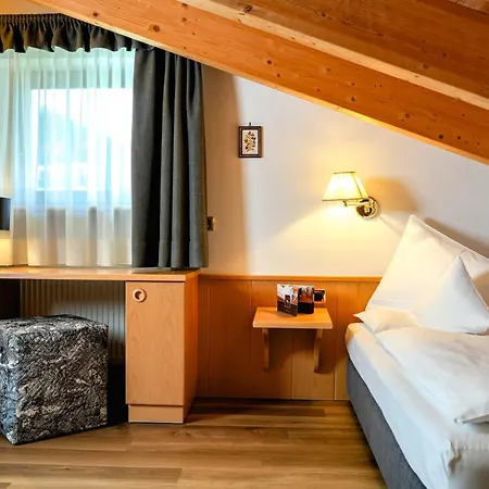 Hotel Dorfer Alpine&Charming-3