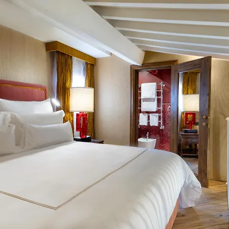 The James Suite Hotel Firenze 1564 - Small Luxury Hotels Of The World-3