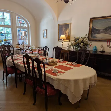 Hotel Pension Waizenegger am Kurfürstendamm-3