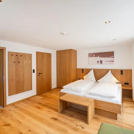 Hotel Garni Krumbach-2