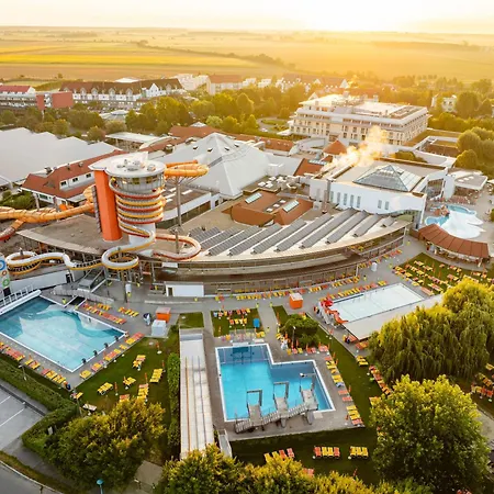 Thermenhotel Kurz-2