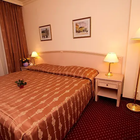 Interhotel Central-2