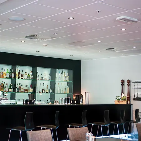 Park Inn by Radisson Copenhagen Airport-2