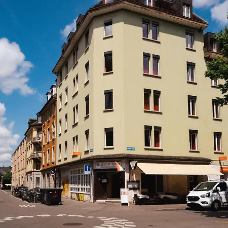 easyHotel Zürich City Main Station-2