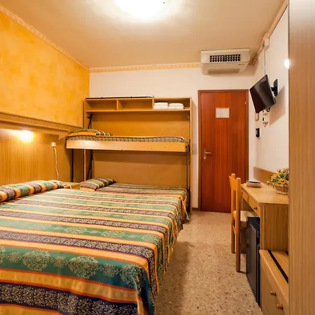 Hotel Kennedy-2