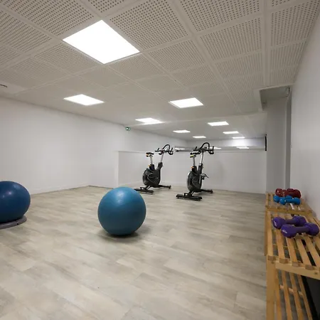 Nemea Appart Hotel So Cloud Lyon Gare Part-Dieu-2