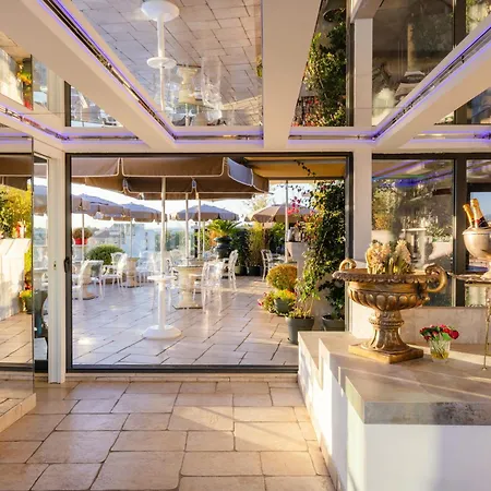 Romanico Palace Luxury Hotel & Spa-2