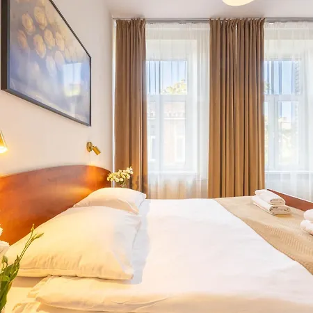 Hotel Lothus-2