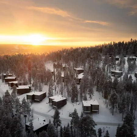 Arctic Treehouse Hotel-2