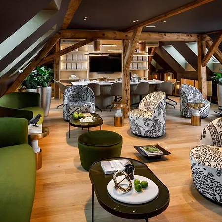 Small Luxury Hotel Ambassador Zurich-3