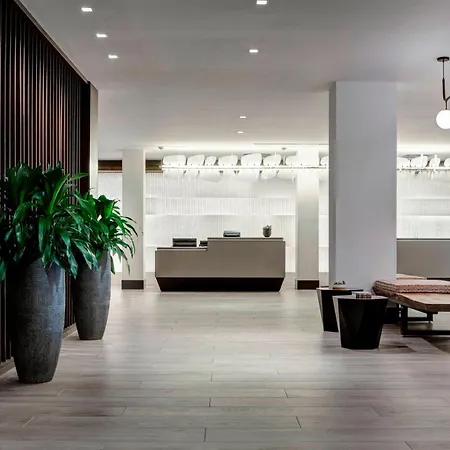 New York Laguardia Airport Marriott-2