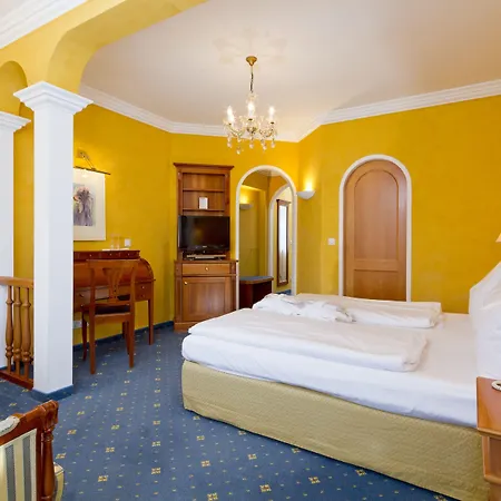 Wittelsbacher Hof Swiss Quality Hotel-3