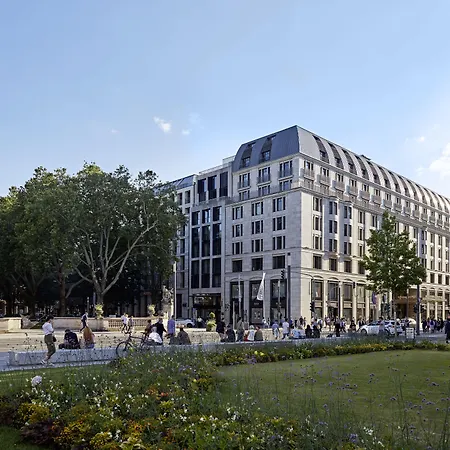 Breidenbacher Hof, Best Grandhotel 2025 - Die 101 Besten-3