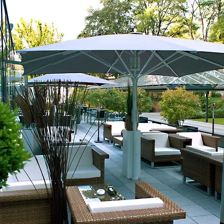 Steigenberger Airport Hotel Frankfurt-3