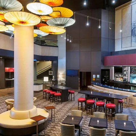 Doubletree By Hilton Los Angeles Downtown-3