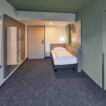 ibis budget Köln Marsdorf-3