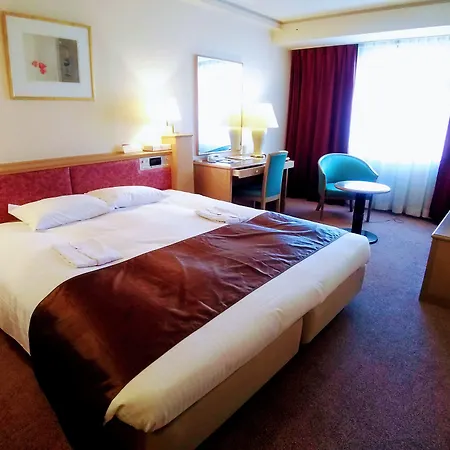 Tokyo Grand Hotel-3