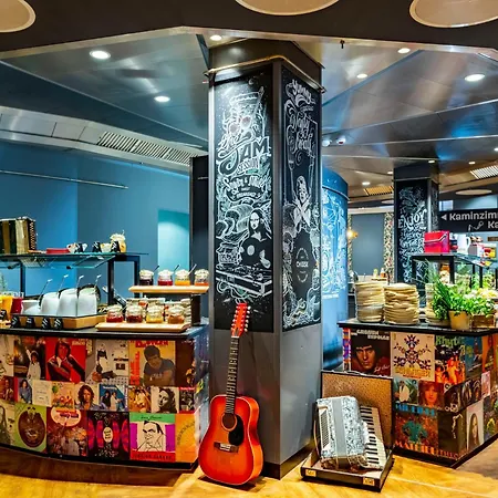 mightyTwice Hotel Dresden-2