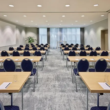 Courtyard By Marriott Dortmund-2
