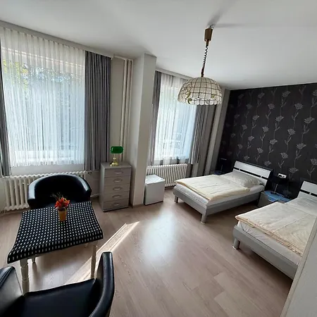 Hotel Runge 24 7 Check In&Free Parking-3