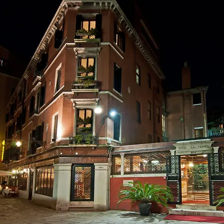 Hotel La Fenice et Des Artistes-2
