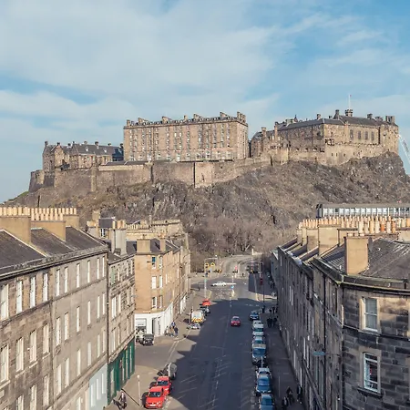 Doubletree By Hilton Edinburgh City Centre-2