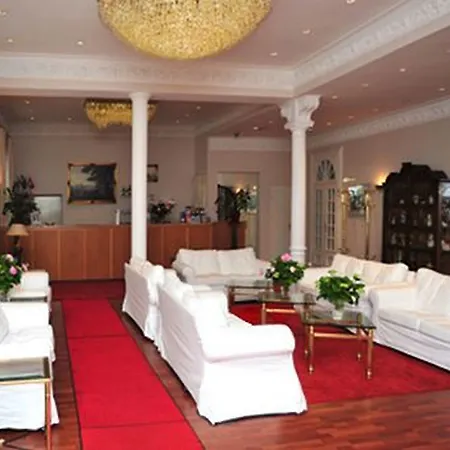 Hotel Commodore-3