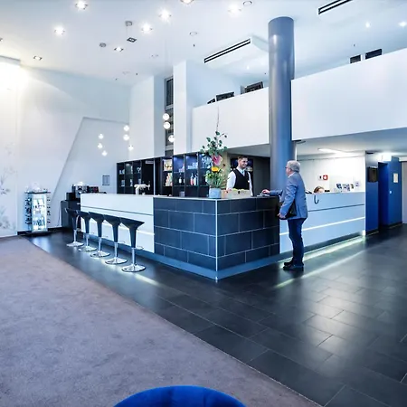 Select Hotel Berlin Spiegelturm-2