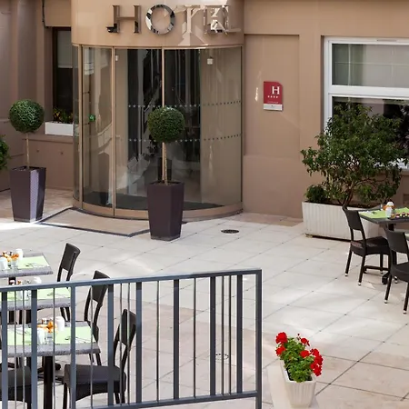 Timhotel Opera Blanche Fontaine-2