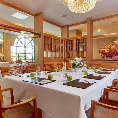 Orchard Hotel-3