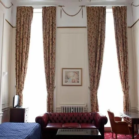 Rose Court Hotel-2