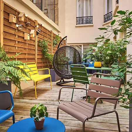 Hotel Magenta 38 By Happyculture-3
