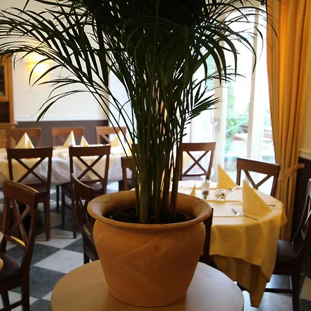 Eden-Hotel-2