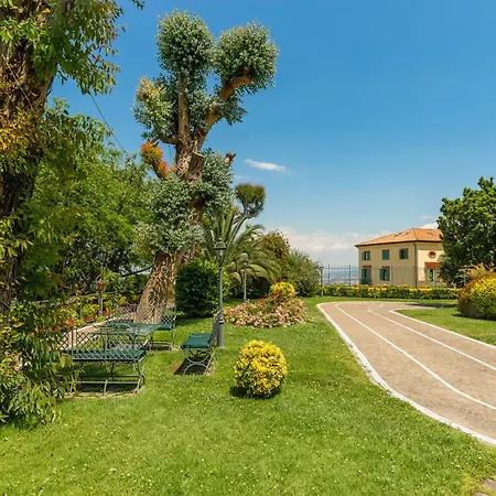 Culture Hotel Villa Capodimonte-2