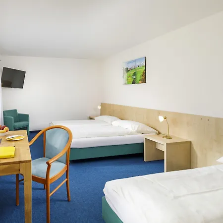 Central Hotel Post-3
