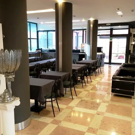 Hotel Martini-3
