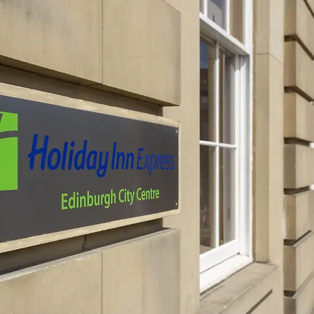 Holiday Inn Express Edinburgh City Centre By Ihg-3